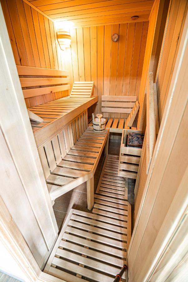 Holiday Home With Hot Tub And Sauna Sabina Rovte Exteriér fotografie