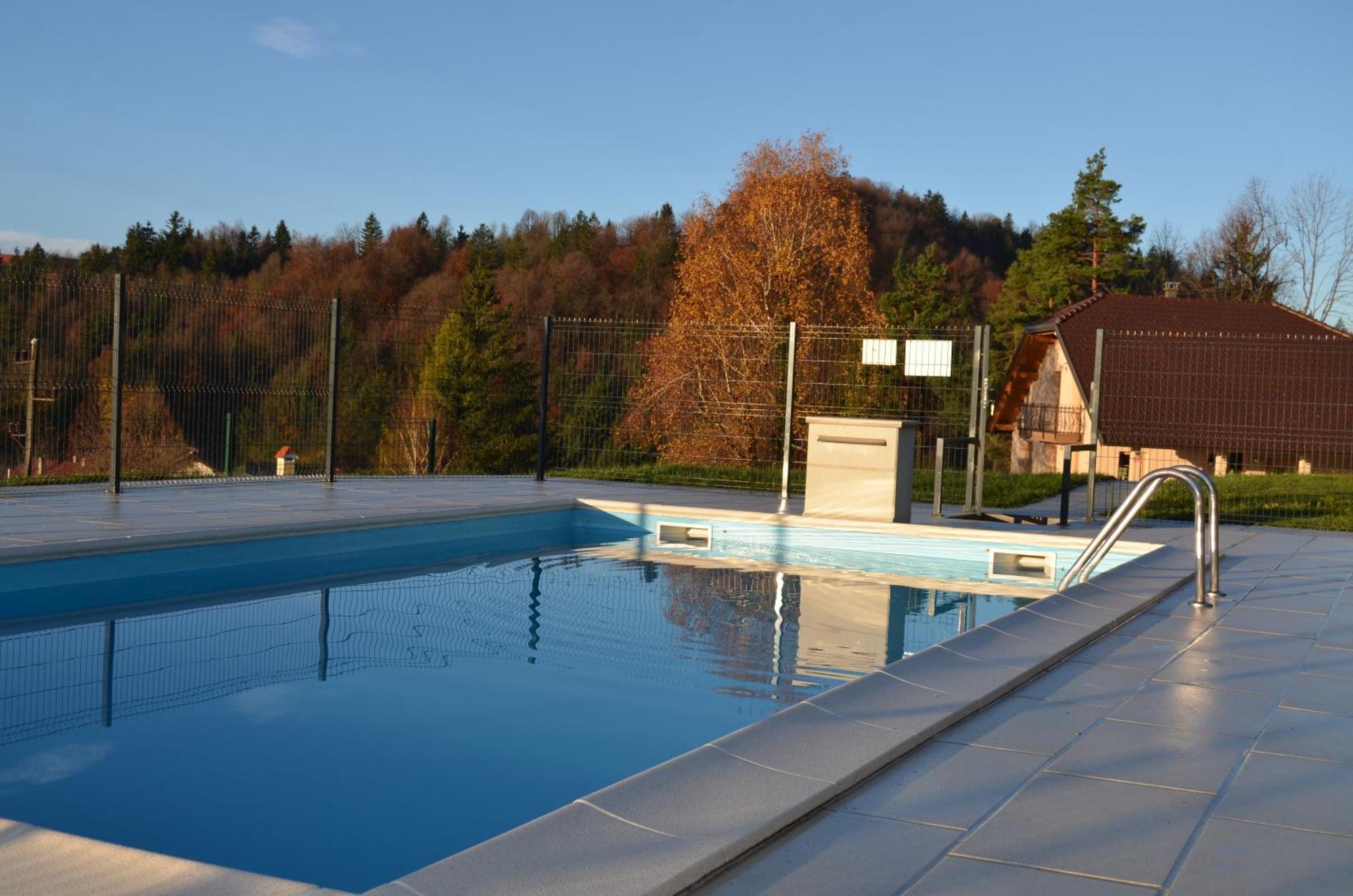 Holiday Home With Hot Tub And Sauna Sabina Rovte Exteriér fotografie